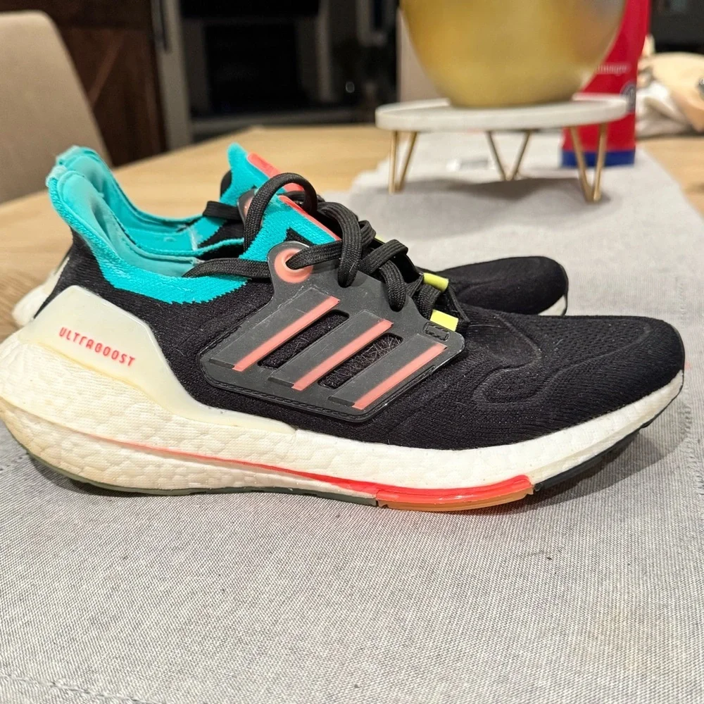 Adidas UltraBoost 22 Shoes Black-Turbo Mint Rust mens 5.5